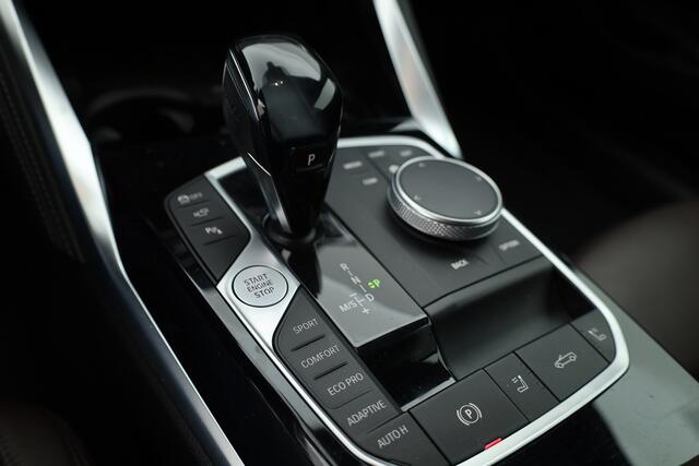 BMW 4-SERIE Cabrio M440i xDrive 374pk | HUD | Harman/Kardon | Laser | Stoel/Stuur/Nekverw. | 360cam