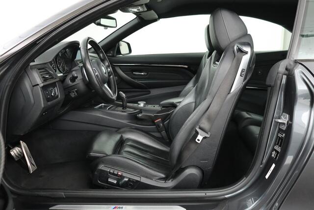 BMW 4-SERIE Cabrio 440i M Sport | Stoel & stuurverwarming | Head-Up | Leder | Camera | Nekverwarming | Trekhaak | Harman/Kardon | Adaptief LED | Keyless | Navigatie