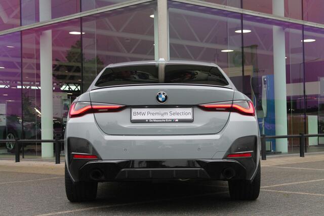 BMW 4-SERIE Gran Coupé 420i High Executive M Sport Automaat / Parking Assistant Plus / Driving Assistant Professional / Comfort Access / Live Cockpit Professional