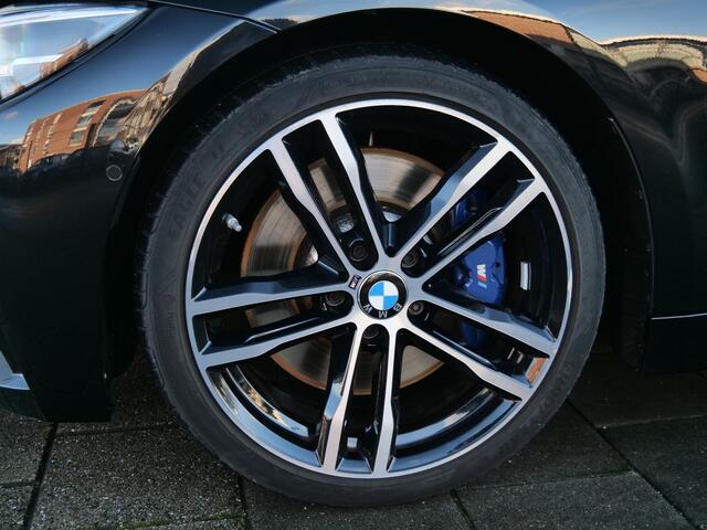 BMW 4-SERIE Gran Coupé 430i High Executive Edition 252 Pk Automaat Navigatie / DAB / Camera / M-pakket / Leer