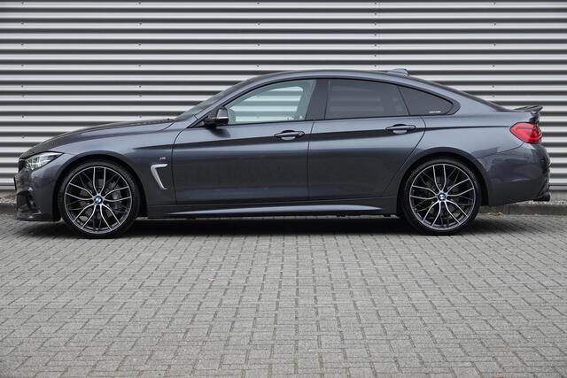 BMW 4-SERIE Gran Coupé 440i High Executive M-Sport | M Performance Kit | AL Carbon | H&K | Camera | Keyless | DAB |