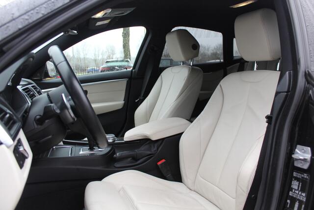 BMW 4-SERIE Gran Coupé 430i xDrive High Exe. M Sport 62.559 km! / Camera / Leder / 18'' / Harman Kardon / Navigatie / DAB / Stoelverwarming / Cruise Control