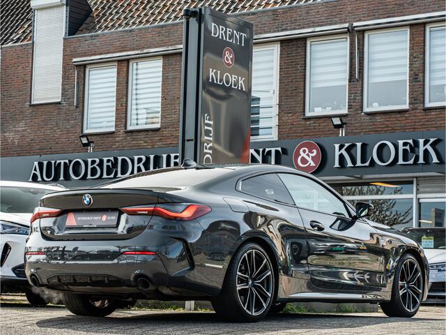 BMW 4-SERIE Coupé 430i High Exe M-Sport PANO HARMAN KARDON LASER 360 CAMERA ELEK STOELEN BOMVOL!!!