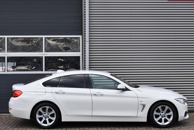 BMW 4-SERIE 418I CENTENNIAL EXECUTIVE / NL AUTO / SPORTSTOELEN / XENON / PDC