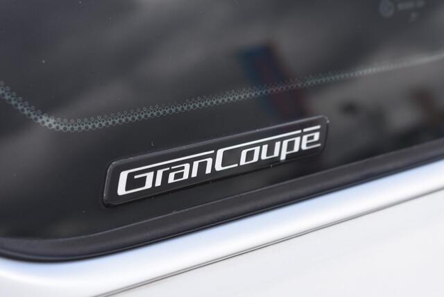 BMW 4-SERIE 418I CENTENNIAL EXECUTIVE / NL AUTO / SPORTSTOELEN / XENON / PDC