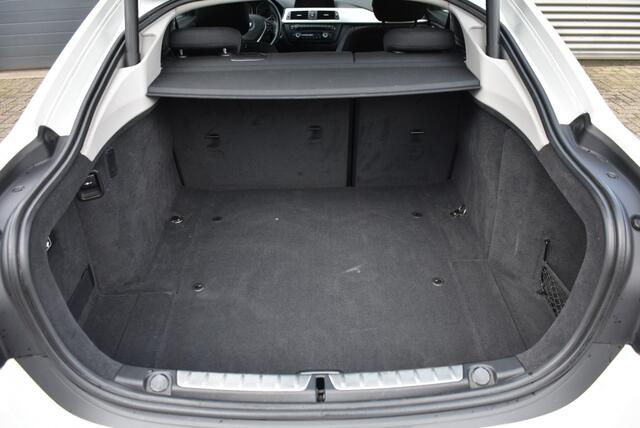 BMW 4-SERIE 418I CENTENNIAL EXECUTIVE / NL AUTO / SPORTSTOELEN / XENON / PDC