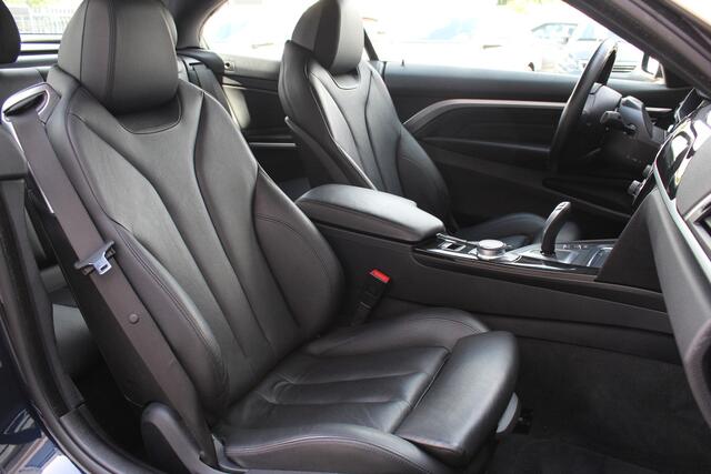 BMW 4-SERIE Cabrio 420i High Executive / Carplay / Leer / N.A.P.