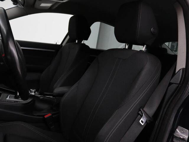 BMW 4-SERIE Gran Coupé 420i Sport Line | Stoelverwarming | Full LED | Sportstoelen | Bluetooth | Climate control | Parkeerhulp | Cruise control