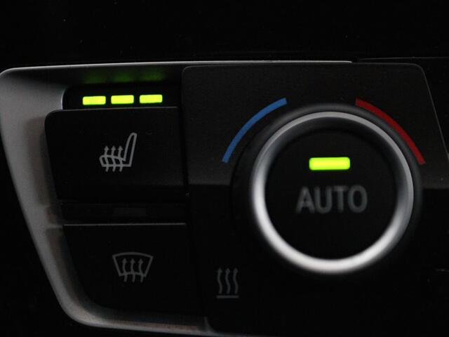 BMW 4-SERIE Gran Coupé 420i Sport Line | Stoelverwarming | Full LED | Sportstoelen | Bluetooth | Climate control | Parkeerhulp | Cruise control