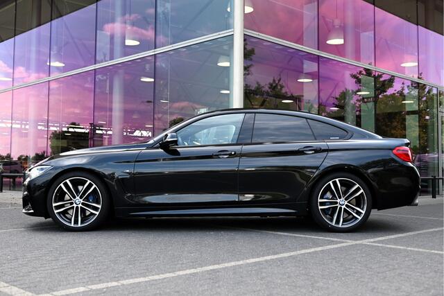 BMW 4-SERIE Gran Coupé 420i High Executive M Sport Automaat / Schuif-kanteldak / Sportstoelen / M Sportonderstel / Sport Steering / Stoelverwarming / LED / Head-Up