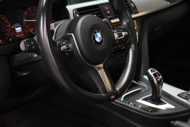 BMW 4-SERIE Cabrio 420i High Executive M-Sport Cabrio [HARMAN/KARDON, MEMORY SEATS, STOELVERWARMING, HEAD-UP, LEDEREN STOELEN, PDC V+A, BLUETOOTH, CRUISECONTROL, NIEUWSTAAT]