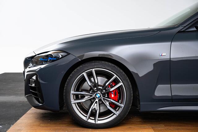 BMW 4-SERIE Cabrio M440i xDrive High Executive M Carbon Exterieur pakket - Elektrische verwarmde voorstoelen - Windscherm - Air collar - Parking/Driving Assistant - Active Guard Plus - Head up - Harman Kardon -