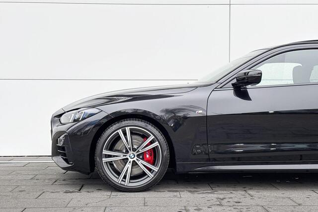 BMW 4-SERIE Coupé 430i xDrive | Selections | M Sport | Glazen Panoramadak | Harman Kardon | Stoelverwarming |