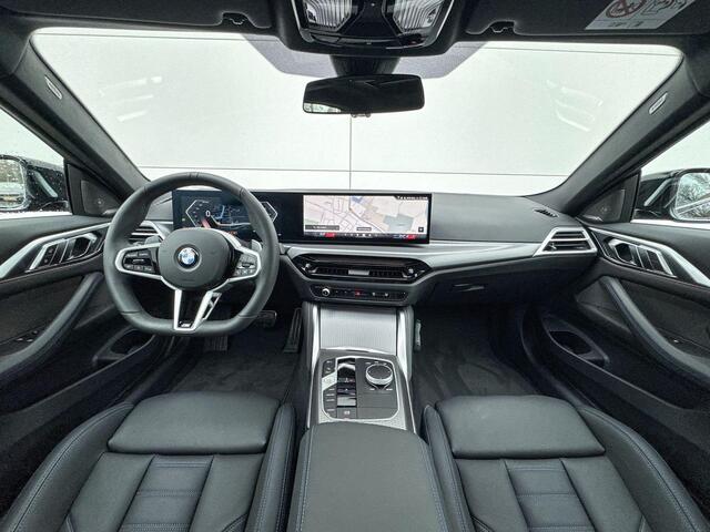 BMW 4-SERIE Coupé 430i xDrive | Selections | M Sport | Glazen Panoramadak | Harman Kardon | Stoelverwarming |