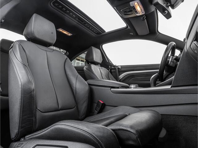BMW 4-SERIE Coupé 440i High Exe M-Sport ORG NL PANO HARMAN KARDON MEMORY STOEL 360 CAMERA BOMVOL!!