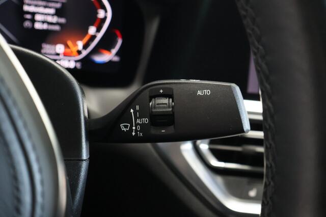 BMW 4-SERIE Gran Coupé M440i xDrive 375pk | Carbon | Schuifdak | Leder | H&K