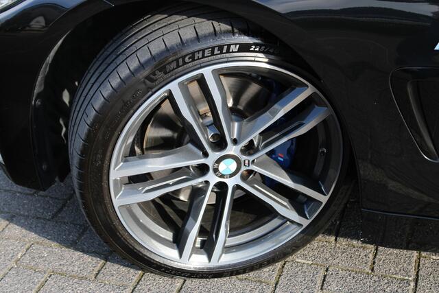 BMW 4-SERIE Gran Coupé 420i High Executive M Sport Automaat / Sportstoelen / M Sportonderstel / LED / Stoelverwarming / Head-Up / Airconditioning / PDC / Cruise Control