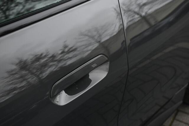 BMW 4-SERIE Gran Coupé 430i High Executive M Sport Automaat / Schuif-kanteldak / Achteruitrijcamera / Comfort Access / M Sportonderstel / Stoelverwarming / Live Cockpit Professional