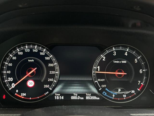 BMW 4-SERIE Coupé 420i High Executive | M-Sport | Schuifdak | Head-Up | Camera | 1e eigenaar | NL auto |