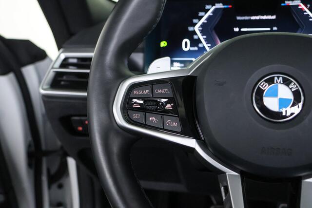 BMW 4-SERIE Cabrio 430i xDrive M-Sport / Opendak / Harman Kardon / ACC / HUD / Nekverwarming / 3D view / CarPlay