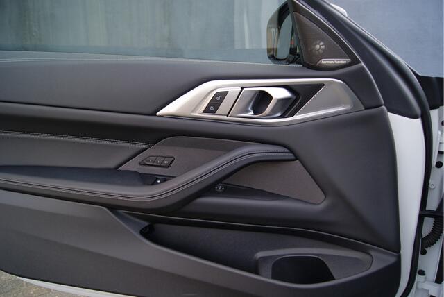 BMW 4-SERIE Cabrio M440i xDrive 374PK High Ex. ACC/Nekverw./Stuurwielverw./Harman-Kardon/Memory/Wegkl-Trhk