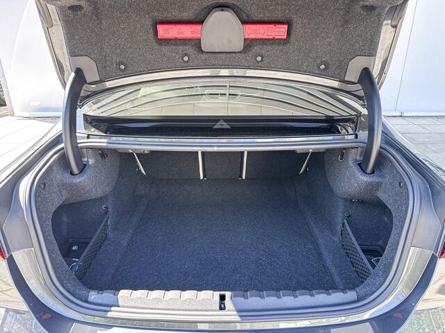 BMW 4-SERIE Coupé 430i High Executive M-Sport 19 Inch / Glazen Schuifdak / Stuur & Stoelverwarming / Getinte Ramen Achter / Dimmende Binnen & Buitenspiegel / Driving Prof / Harman Kardon