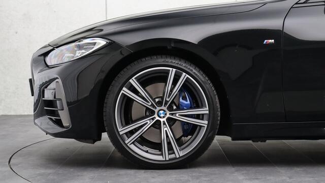 BMW 4-SERIE Cabrio M440i xDrive High Executive | Head-up | Nekverwarming | Harman/Kardon | Comfort Access | Stuurwielverwarming