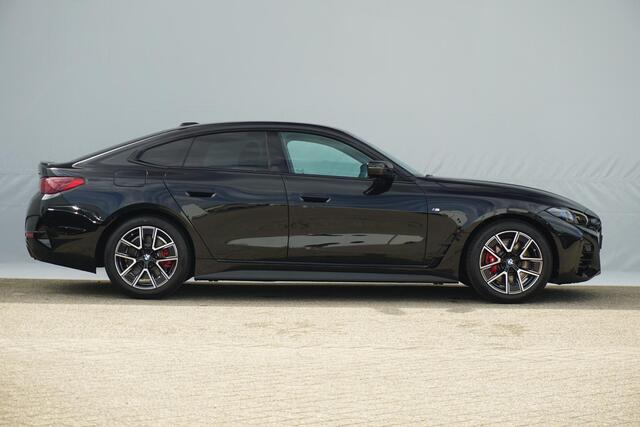 BMW 4-SERIE 420i | M Sportpakket Pro | Comfort Pack | Stoel & Stuurwielverwarming