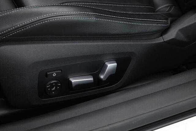 BMW 4-SERIE Cabrio M440i xDrive 374pk | HUD | Laser | Stoel/Stuur/nekverw. | Elek. Trekhaak | 360cam | Leder | Adapt. Cruise