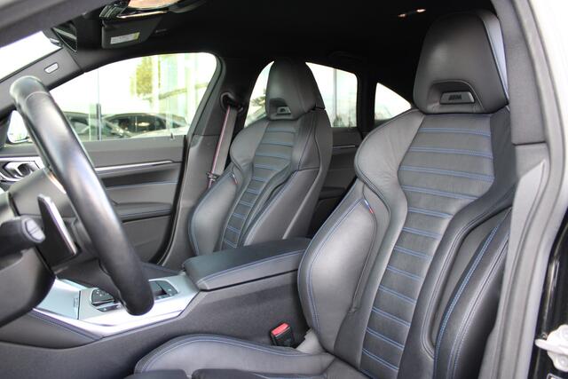 BMW 4-SERIE Gran Coupé 420i High Executive M Sport Automaat / Trekhaak / M Sportstoelen / Achteruitrijcamera / Stoelverwarming / Live Cockpit Professional / Stuurverwarming