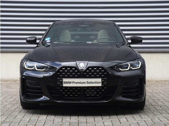 BMW 4-SERIE Gran Coupé 430i | High Executive | M Sportpakket Pro | Panodak | Head-Up | Trekhaak | Elektr. Stoelen | Driving Assistant Prof. | Harman Kardon | Individual | 20'' LMV