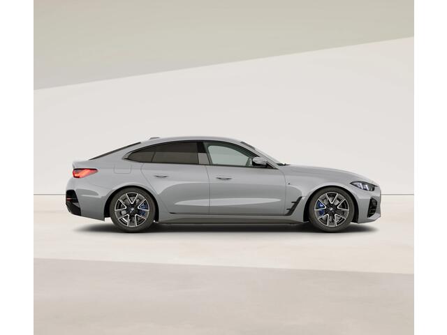 BMW 4-SERIE Gran Coupé 420i - M-Sport - Comfort Pack - Stuurwiel Verwarmd - ACC - M-Remmen Blauw