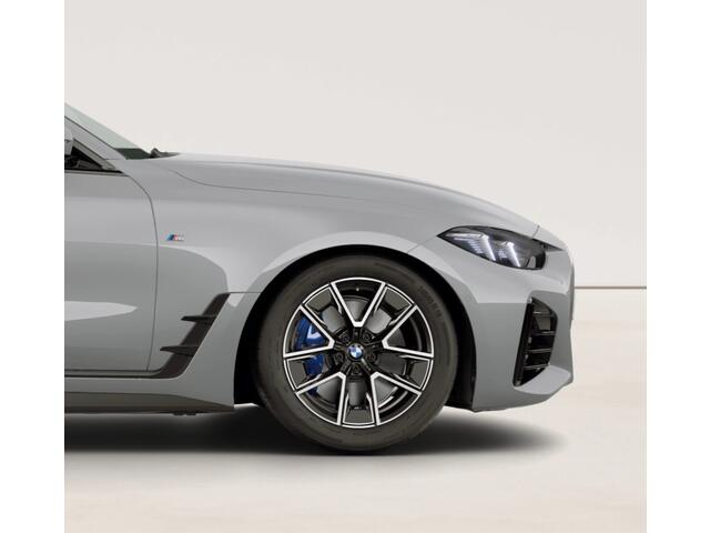 BMW 4-SERIE Gran Coupé 420i - M-Sport - Comfort Pack - Stuurwiel Verwarmd - ACC - M-Remmen Blauw