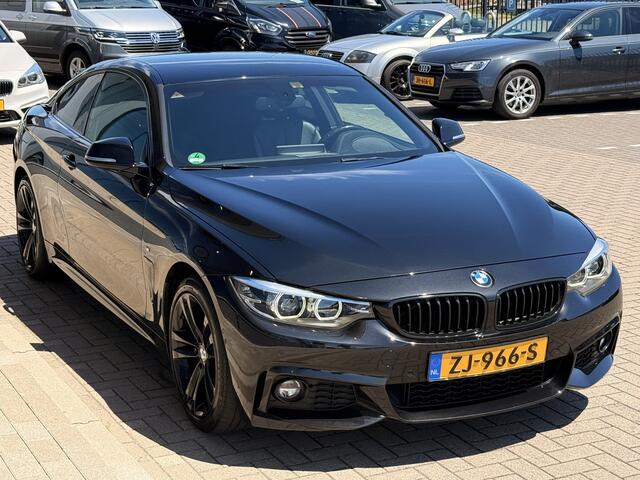 BMW 4-SERIE Coupé 420i M-Sport Shadow Line | Cruise | Leder | Achteruitrijcamera | Led | Navi | Afn. Trekhaak |