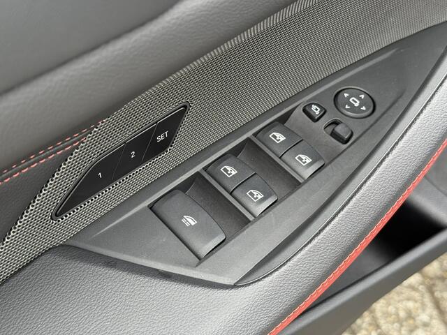BMW 4-SERIE Cabrio M440i xDrive | M-Pro | Co Pilot | Harman/kardon | 360 cam | Air Collar | Carbon int. | Trekhaak