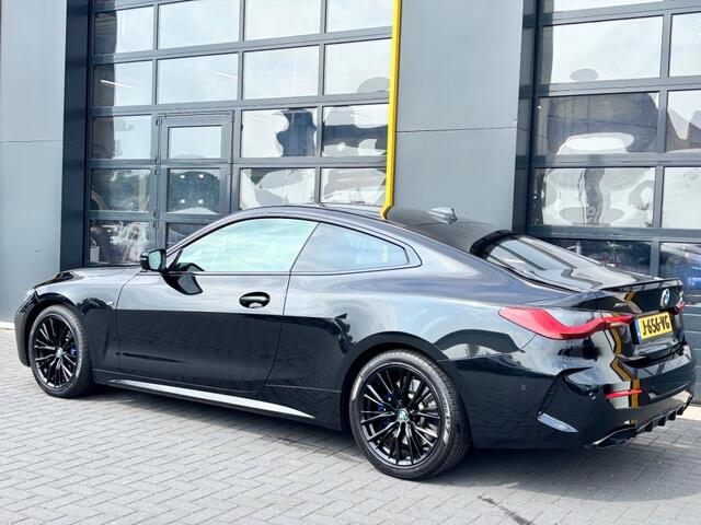BMW 4-SERIE 4-serie Coupé M440i 374pk xDrive High Executive NED.