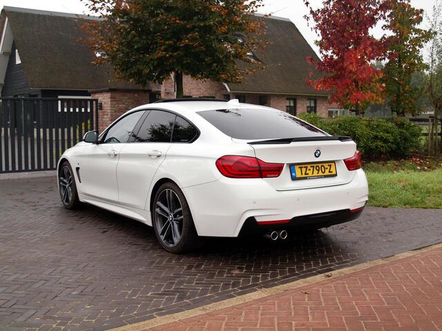 BMW 4-SERIE Gran Coupé 420i High Executive | M-Pakket | Panoramadak | Trekhaak | NL-Auto |