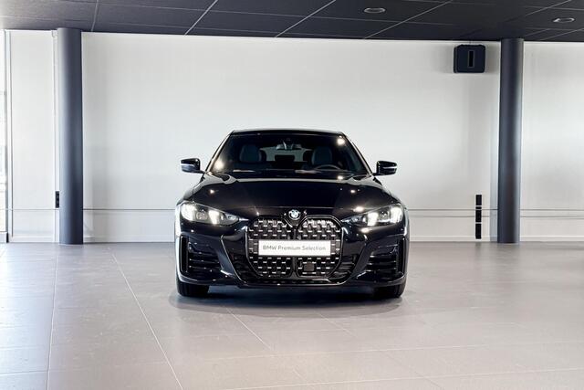 BMW 4-SERIE Gran Coupé 420i | M Sport Pro | Glazen schuif-/kanteldak | Stoelverwarming | Comfort Access |