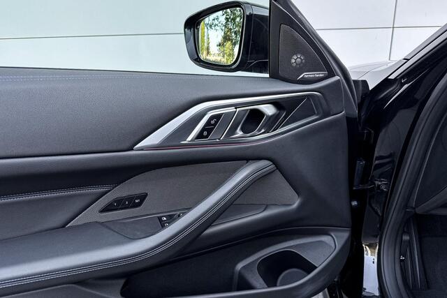 BMW 4-SERIE Coupé 420i High Executive | M-Sport PRO | Schuif-/kanteldak |