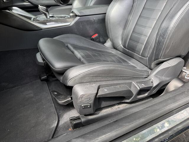 BMW 4-SERIE Coupé 420i High Executive M-Pakket GARANTIE TOT 07-2032! . PANORAMA-DAK . PARKEERSENSOREN VOOR & ACHTER . STOELVERWARMING . 1E EIGENAAR! .