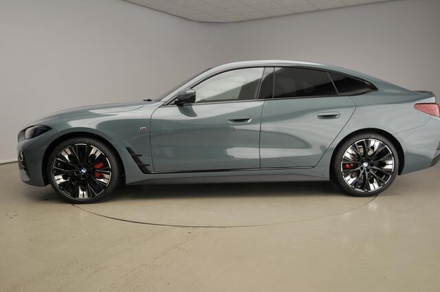 BMW 4-SERIE Gran Coupé 420i | M Sportpakket Pro | Schuif-/kanteldak | Harman Kardon | Stuurwielrand verwarmd