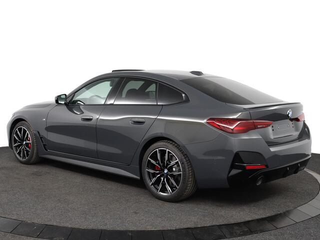 BMW 4-SERIE Gran Coupé 420i | M Sportpakket Pro | Schuif-/kanteldak | Head-Up Display | Active Cruise Control | Trekhaak |
