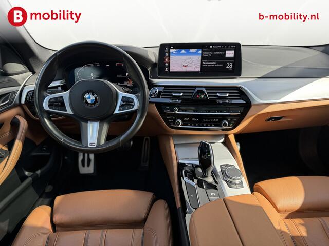 BMW 5-SERIE Touring 520i High Executive M-Sport | Head-Up Display | Panoramadak | DAB | Hifi | Comfort stoelen