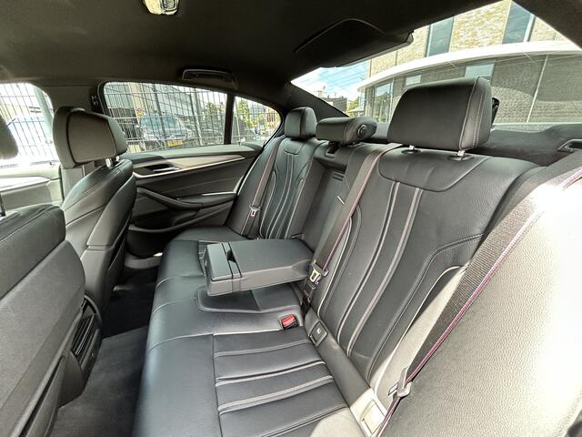 BMW 5-SERIE 520i High Exe M Sport