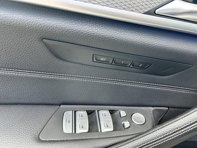 BMW 5-SERIE 520i High Exe M Sport
