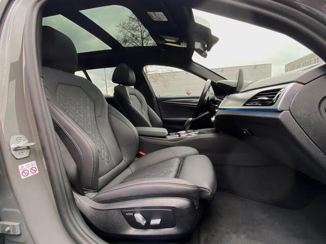 BMW 5-SERIE Touring 530e M Sport | Dr.Ass.Plus | Pano | Laserlight