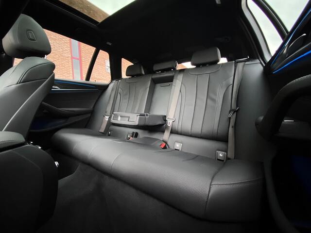 BMW 5-SERIE Touring 530e M Sport | Dr.Ass.Plus | Pano | Laserlight