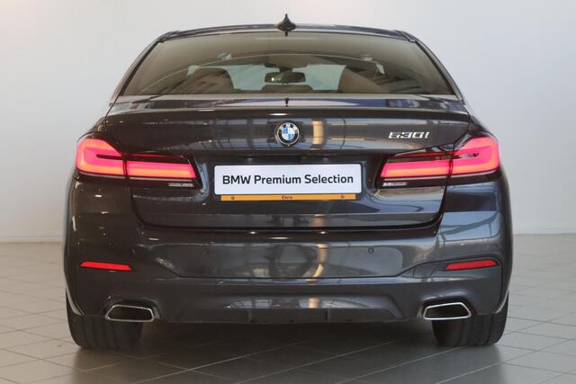 BMW 5-SERIE Sedan 530i High Executive / M-Sportpakket / BMW Laserlight
