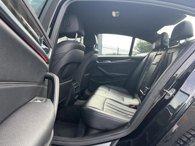 BMW 5-SERIE 520i Executive 2e Eigenaar,Navi,Clima,Leder,PDC V+A,LM Velgen,LED Verlichting,N.A.P,APK tot 07-2025