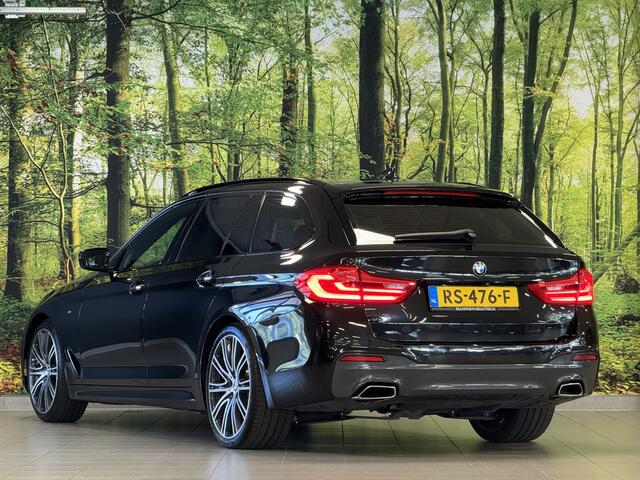 BMW 5-SERIE Touring 530d High Executive | M Pakket | Panoramadak | Elektrische Stoelen + Geheugen | 360° Camera | Head-Up Display | Apple Carplay | Keyless | Harman Kardon | Parkeersensoren |